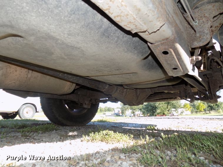 image for item DG2463 2013 GMC Yukon XL SLT SUV