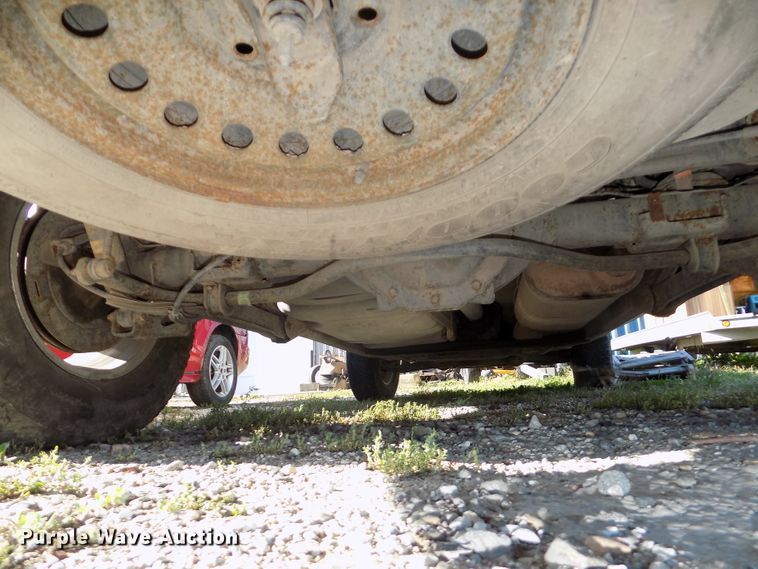 image for item DG2463 2013 GMC Yukon XL SLT SUV