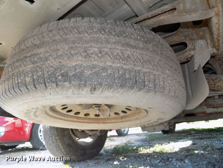 image for item DG2463 2013 GMC Yukon XL SLT SUV