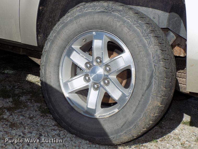 image for item DG2463 2013 GMC Yukon XL SLT SUV