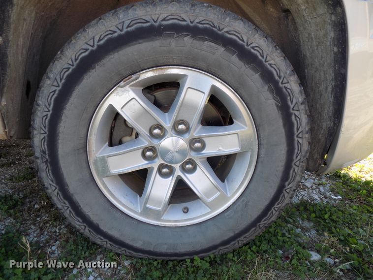 image for item DG2463 2013 GMC Yukon XL SLT SUV