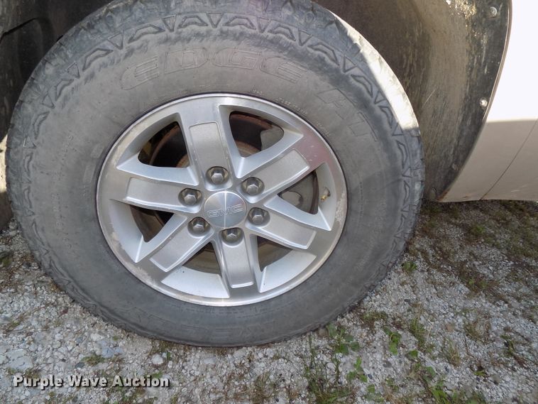 image for item DG2463 2013 GMC Yukon XL SLT SUV