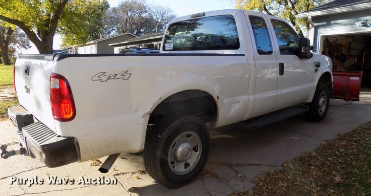 image for item DG2475 2008 Ford F250 Super Duty SuperCab pickup truck
