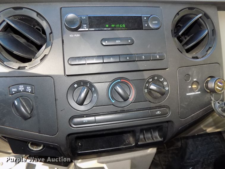 image for item DG2475 2008 Ford F250 Super Duty SuperCab pickup truck