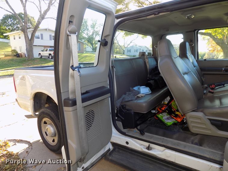 image for item DG2475 2008 Ford F250 Super Duty SuperCab pickup truck