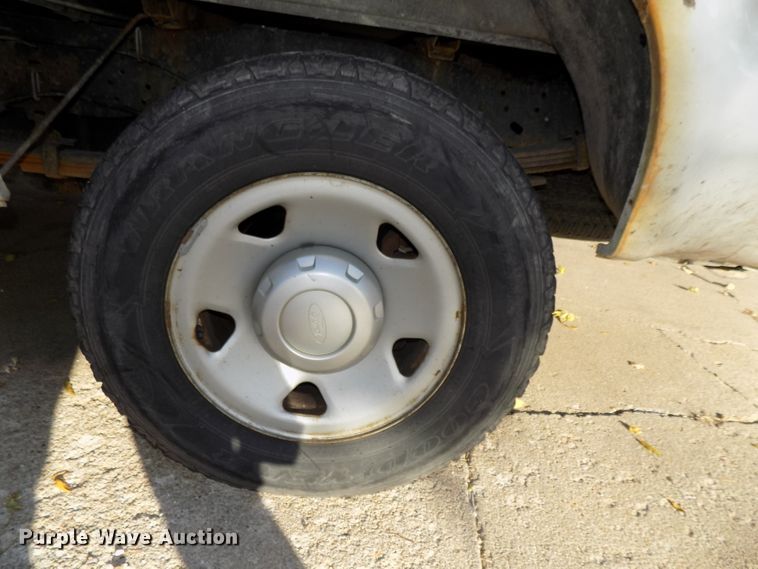 image for item DG2475 2008 Ford F250 Super Duty SuperCab pickup truck