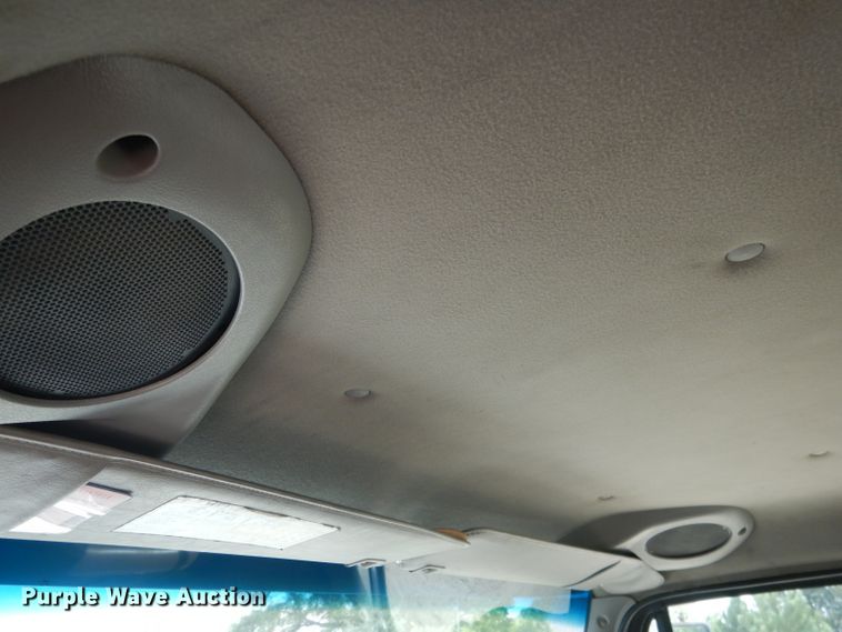 image for item DG5820 1998 Ford L8513 truck cab and chassis