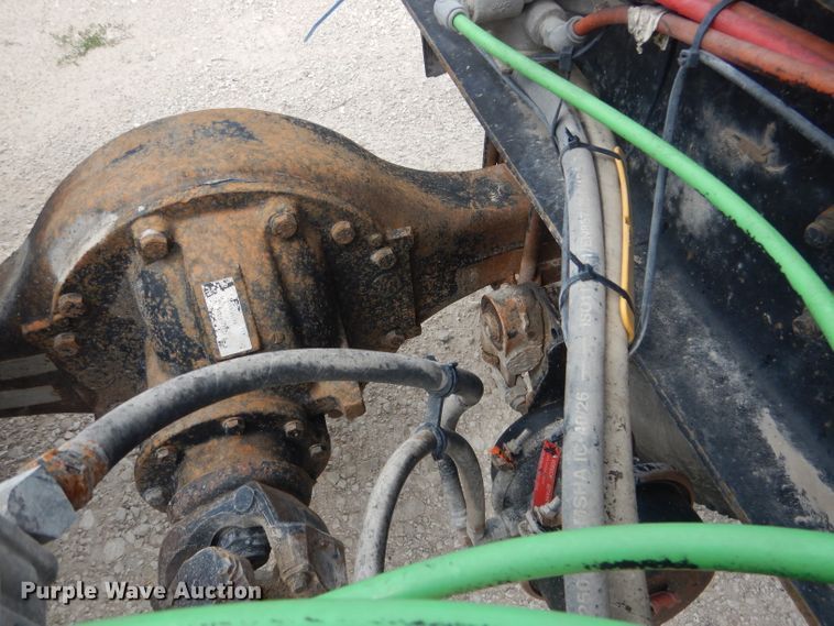 image for item DG5820 1998 Ford L8513 truck cab and chassis