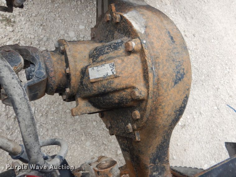 image for item DG5820 1998 Ford L8513 truck cab and chassis