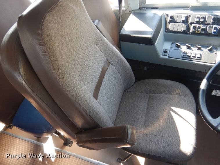 image for item DG5847 2007 Blue Bird Vision school bus