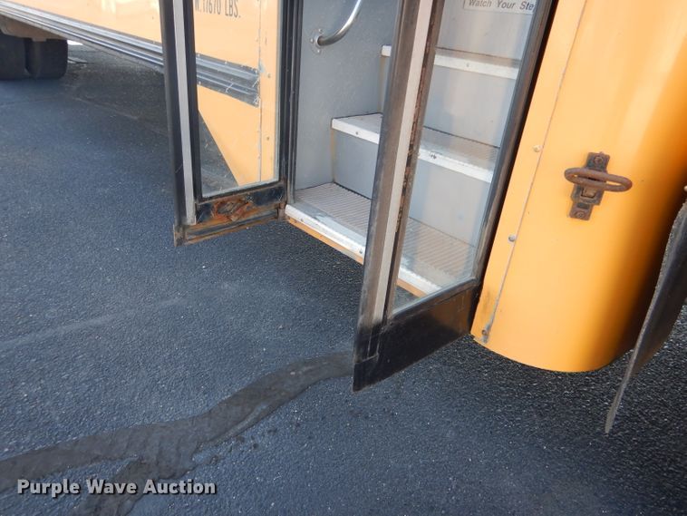 image for item DG5847 2007 Blue Bird Vision school bus