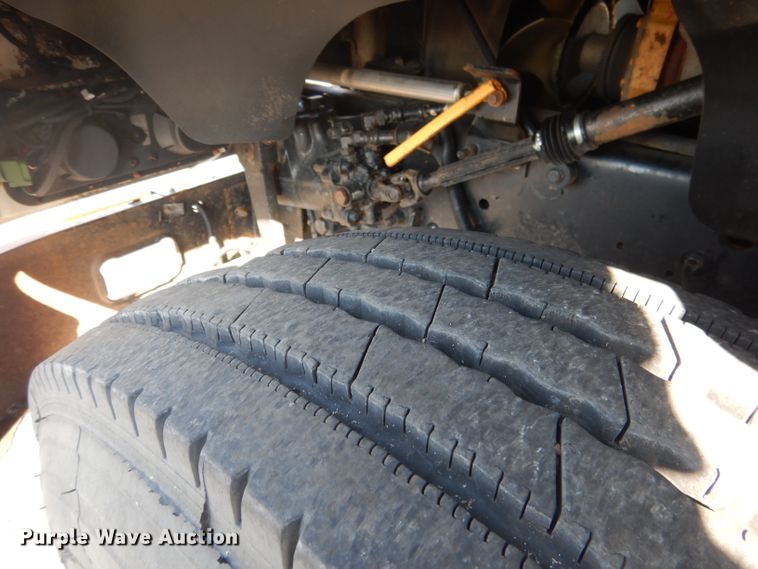 image for item DG5847 2007 Blue Bird Vision school bus