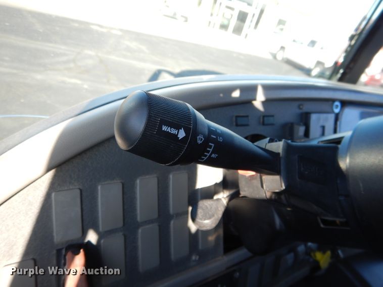 image for item DG5855 2002 Thomas Built Saf-T-Liner MVP ER bus