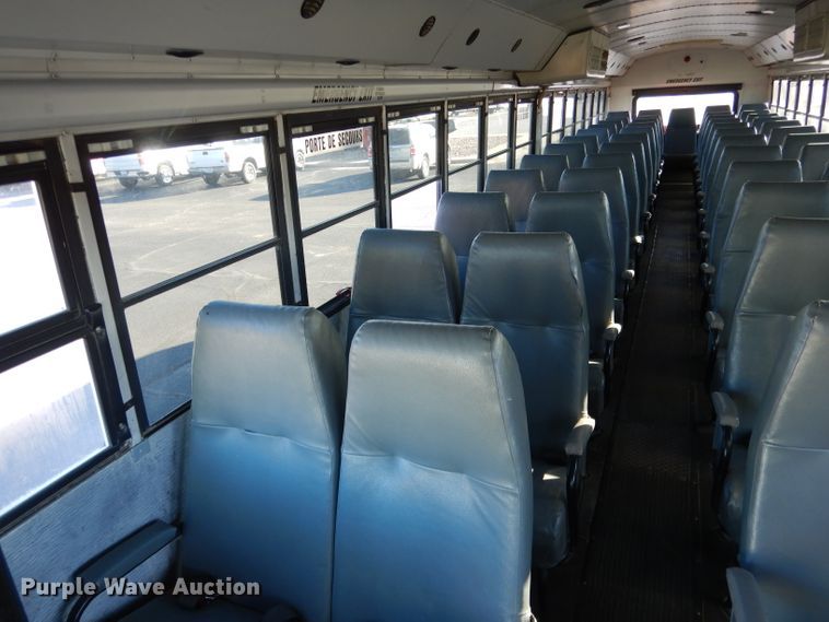 image for item DG5855 2002 Thomas Built Saf-T-Liner MVP ER bus