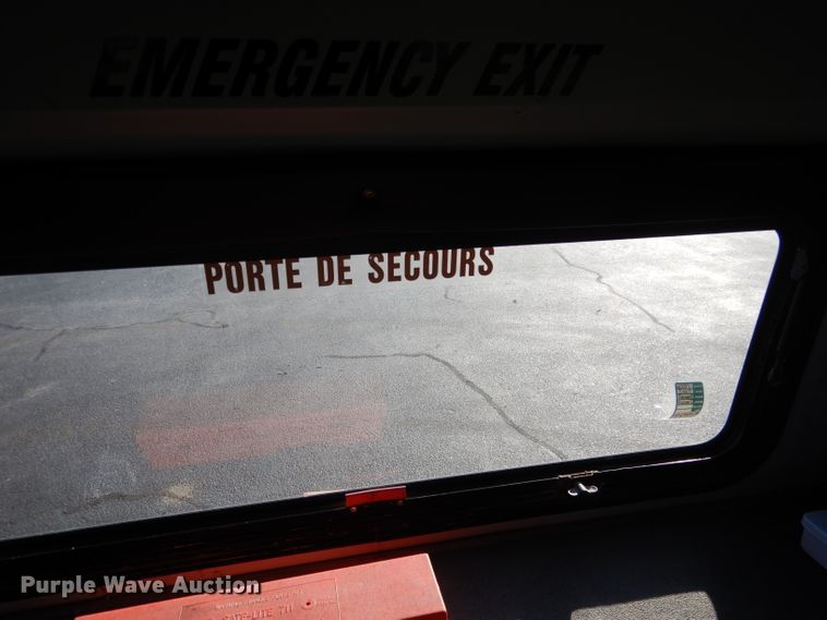 image for item DG5855 2002 Thomas Built Saf-T-Liner MVP ER bus