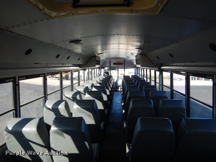 image for item DG5855 2002 Thomas Built Saf-T-Liner MVP ER bus