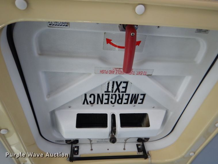 image for item DG5855 2002 Thomas Built Saf-T-Liner MVP ER bus