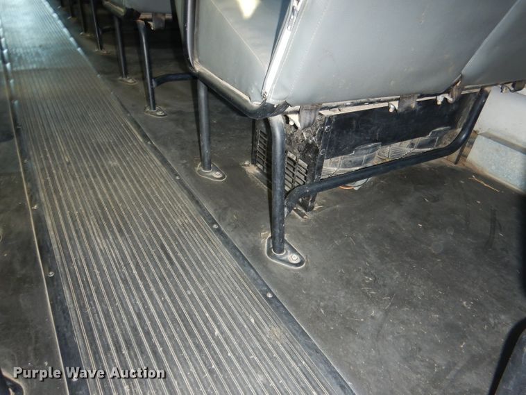 image for item DG5855 2002 Thomas Built Saf-T-Liner MVP ER bus