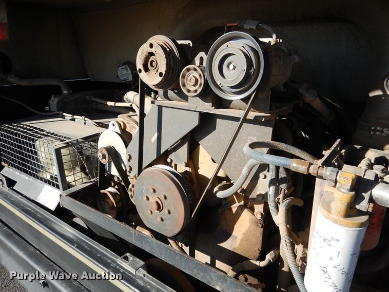 image for item DG5855 2002 Thomas Built Saf-T-Liner MVP ER bus