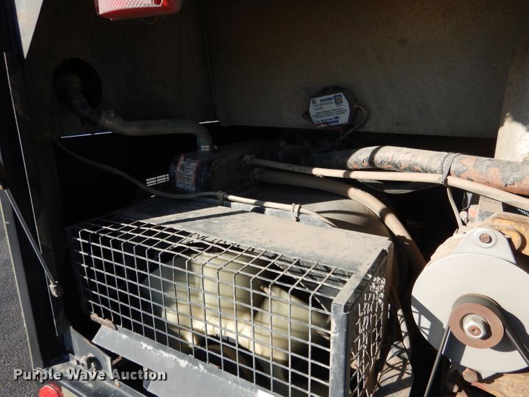 image for item DG5855 2002 Thomas Built Saf-T-Liner MVP ER bus