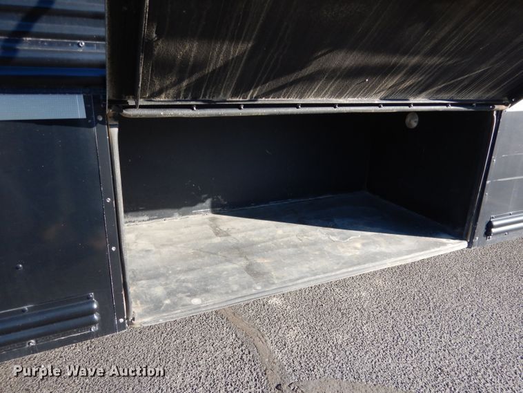 image for item DG5855 2002 Thomas Built Saf-T-Liner MVP ER bus