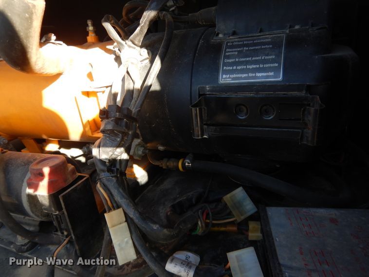 image for item DG5855 2002 Thomas Built Saf-T-Liner MVP ER bus