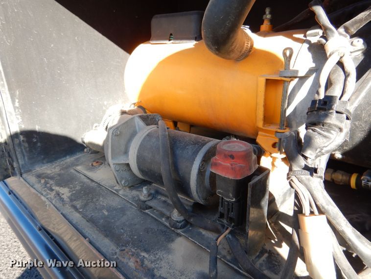 image for item DG5855 2002 Thomas Built Saf-T-Liner MVP ER bus