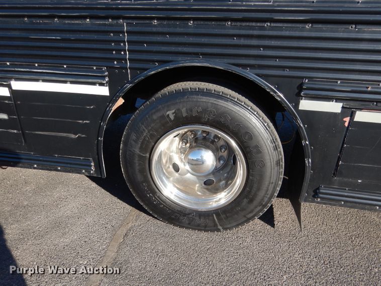 image for item DG5855 2002 Thomas Built Saf-T-Liner MVP ER bus