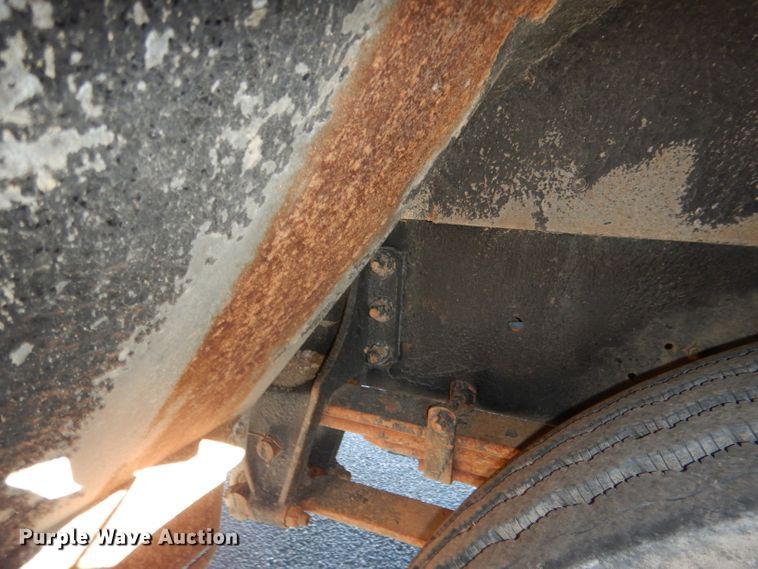 image for item DG5855 2002 Thomas Built Saf-T-Liner MVP ER bus