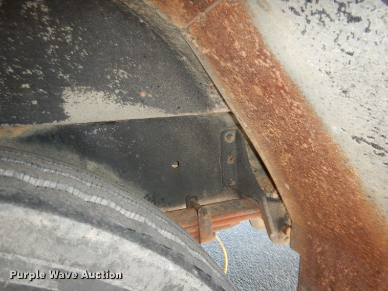 image for item DG5855 2002 Thomas Built Saf-T-Liner MVP ER bus