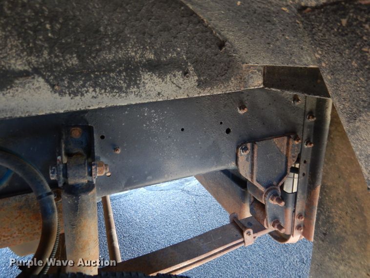 image for item DG5855 2002 Thomas Built Saf-T-Liner MVP ER bus