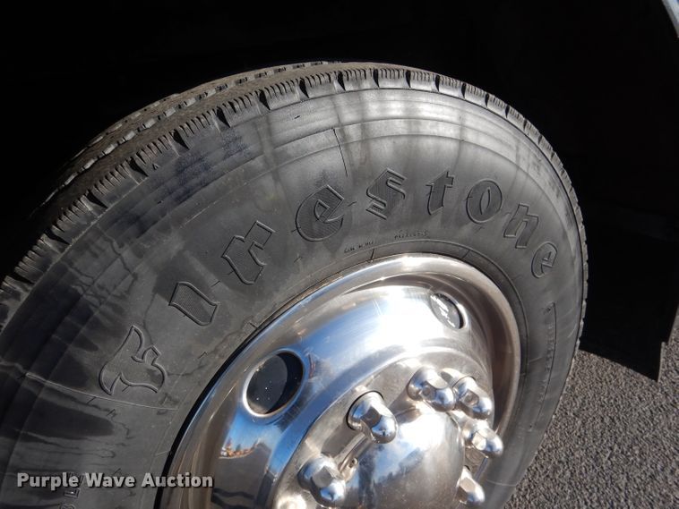 image for item DG5855 2002 Thomas Built Saf-T-Liner MVP ER bus