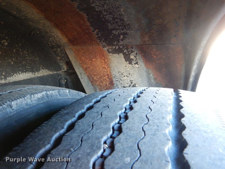 image for item DG5855 2002 Thomas Built Saf-T-Liner MVP ER bus