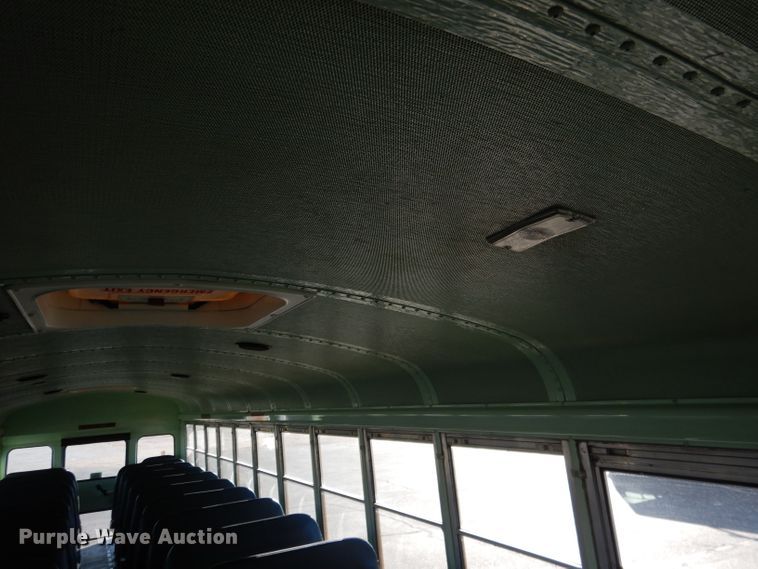 image for item DG5856 1999 International 3800 school bus