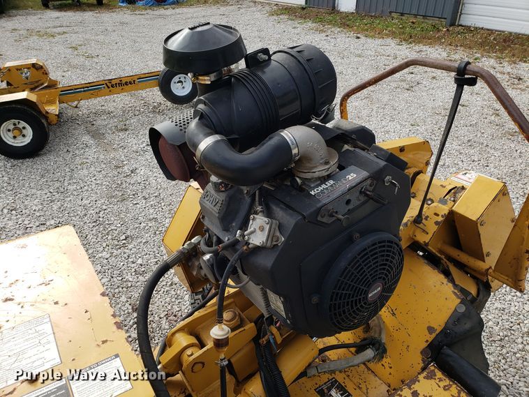 image for item DG8757 Vermeer SC252 stump grinder