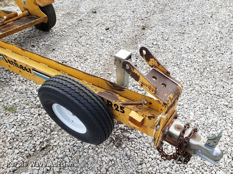 image for item DG8757 Vermeer SC252 stump grinder
