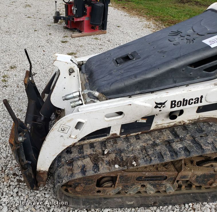 image for item DG8762 2009 Bobcat MT55 compact utility loader