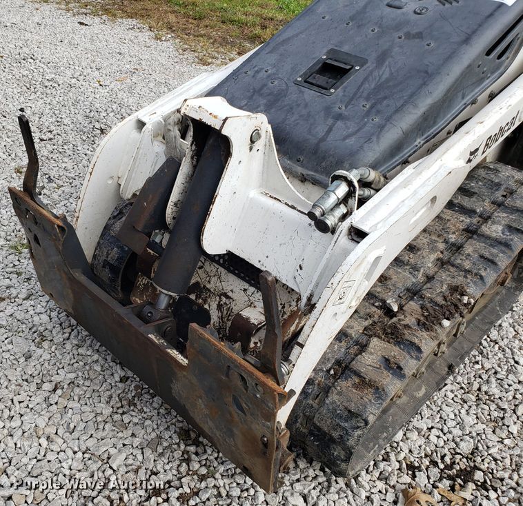 image for item DG8762 2009 Bobcat MT55 compact utility loader