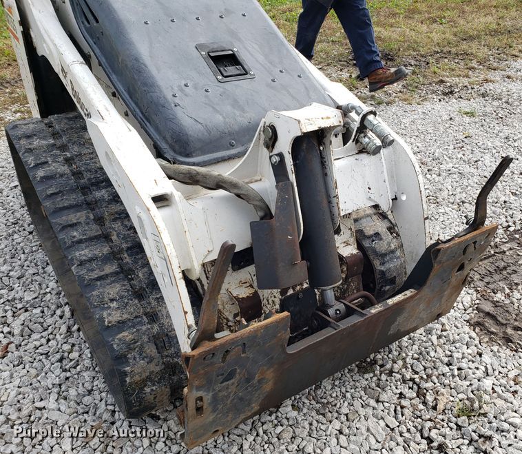 image for item DG8762 2009 Bobcat MT55 compact utility loader