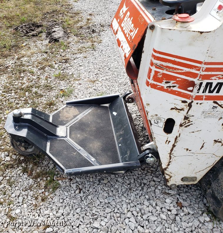 image for item DG8762 2009 Bobcat MT55 compact utility loader