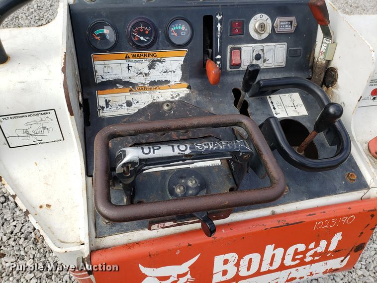 image for item DG8762 2009 Bobcat MT55 compact utility loader