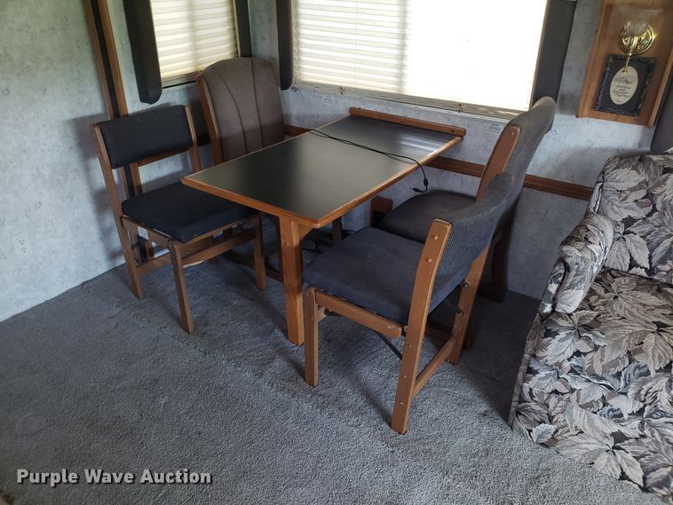 image for item DG8787 2002 Ford Cruise Master RV