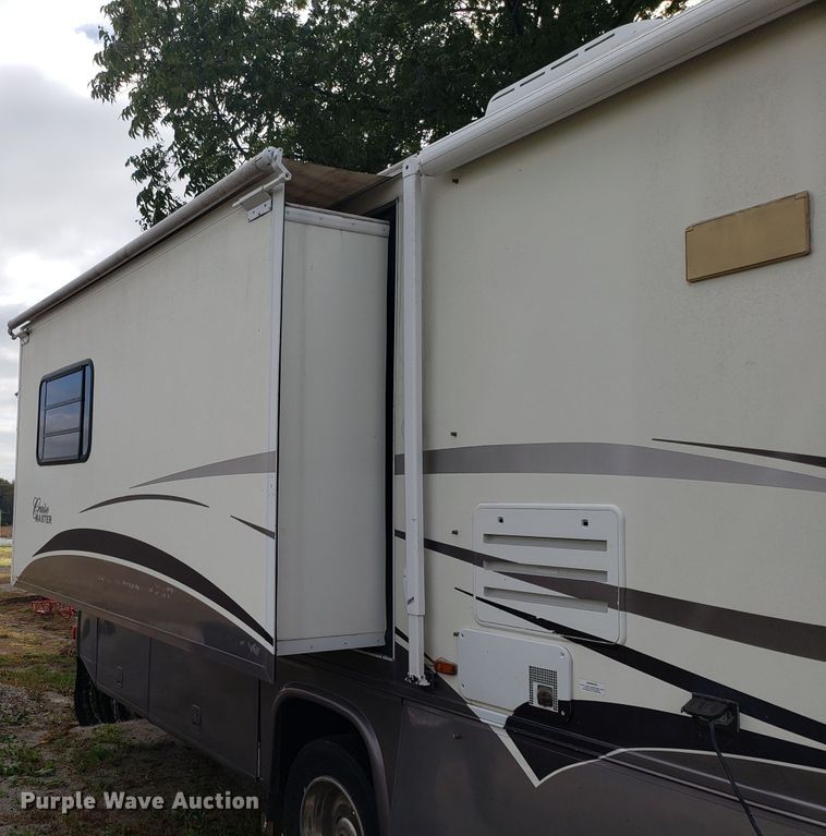 image for item DG8787 2002 Ford Cruise Master RV