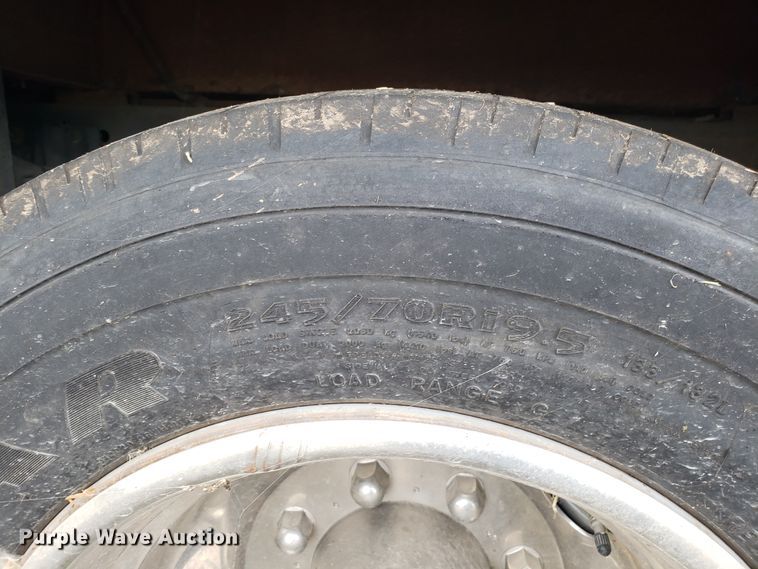 image for item DG8787 2002 Ford Cruise Master RV