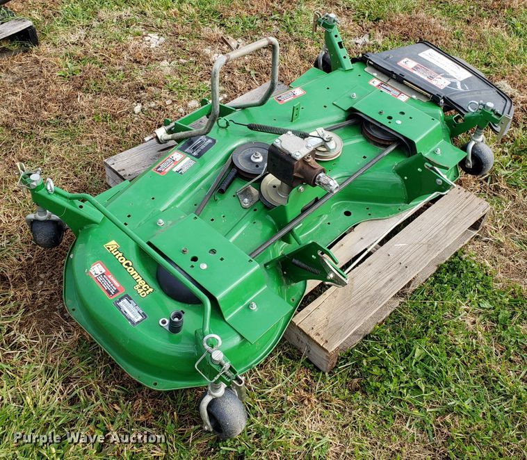 image for item DG8827 John Deere mower deck