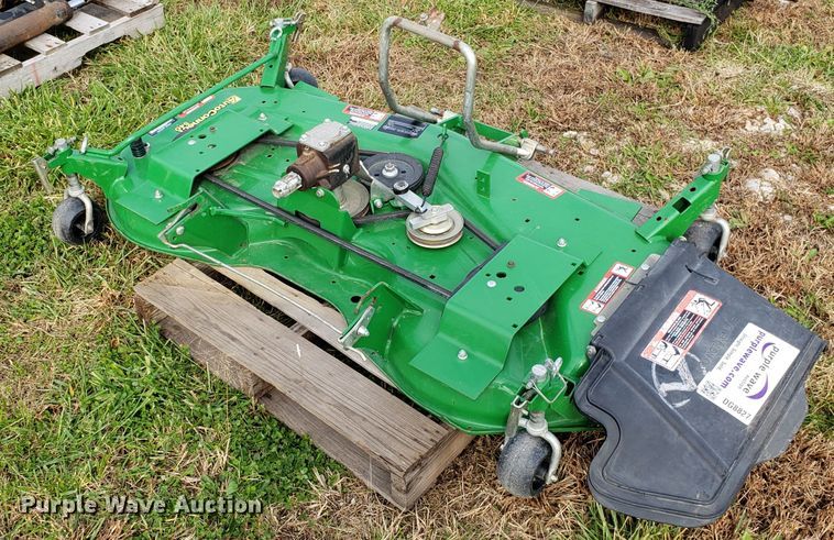 image for item DG8827 John Deere mower deck
