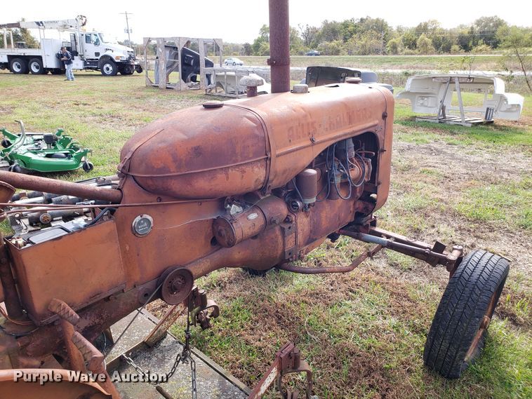 image for item DG8829 Allis Chalmers tractor