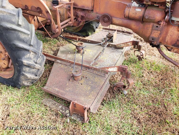 image for item DG8829 Allis Chalmers tractor