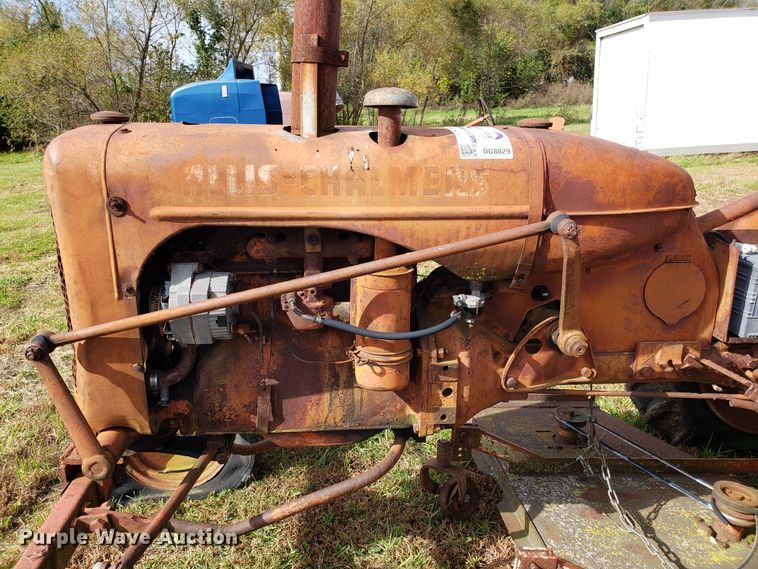 image for item DG8829 Allis Chalmers tractor