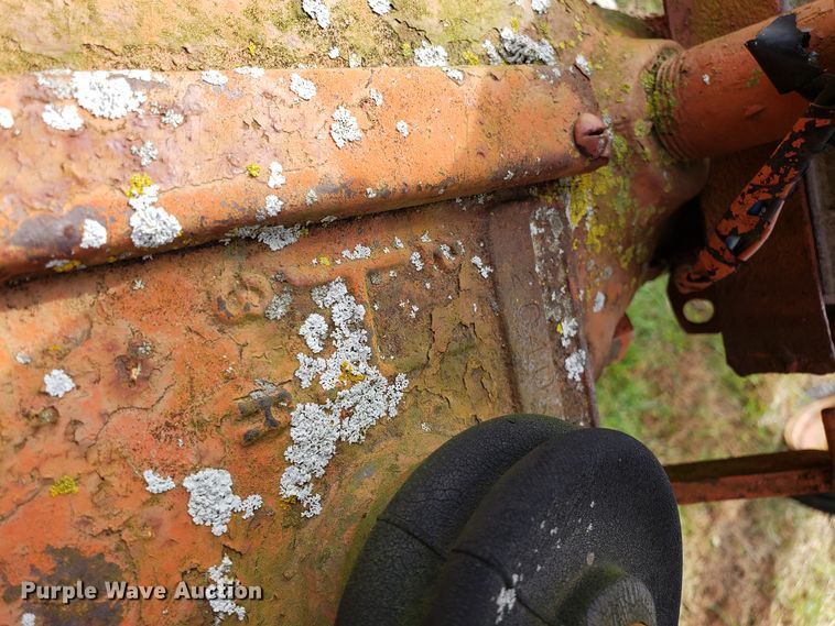 image for item DG8830 Allis Chalmers tractor